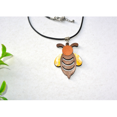 Bee TRASHformation Necklace-1